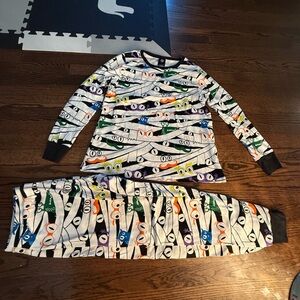 Men's Fun Print Pajama Set - Black and White